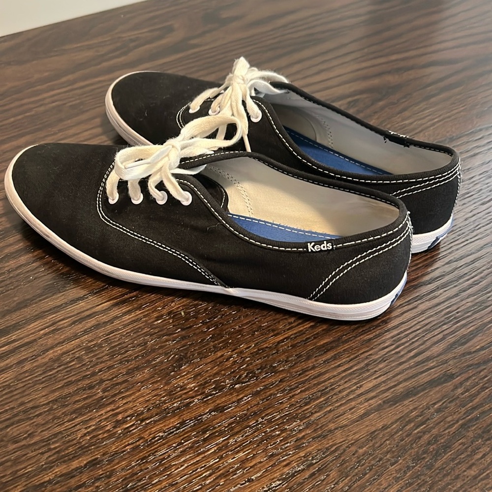Black Keds